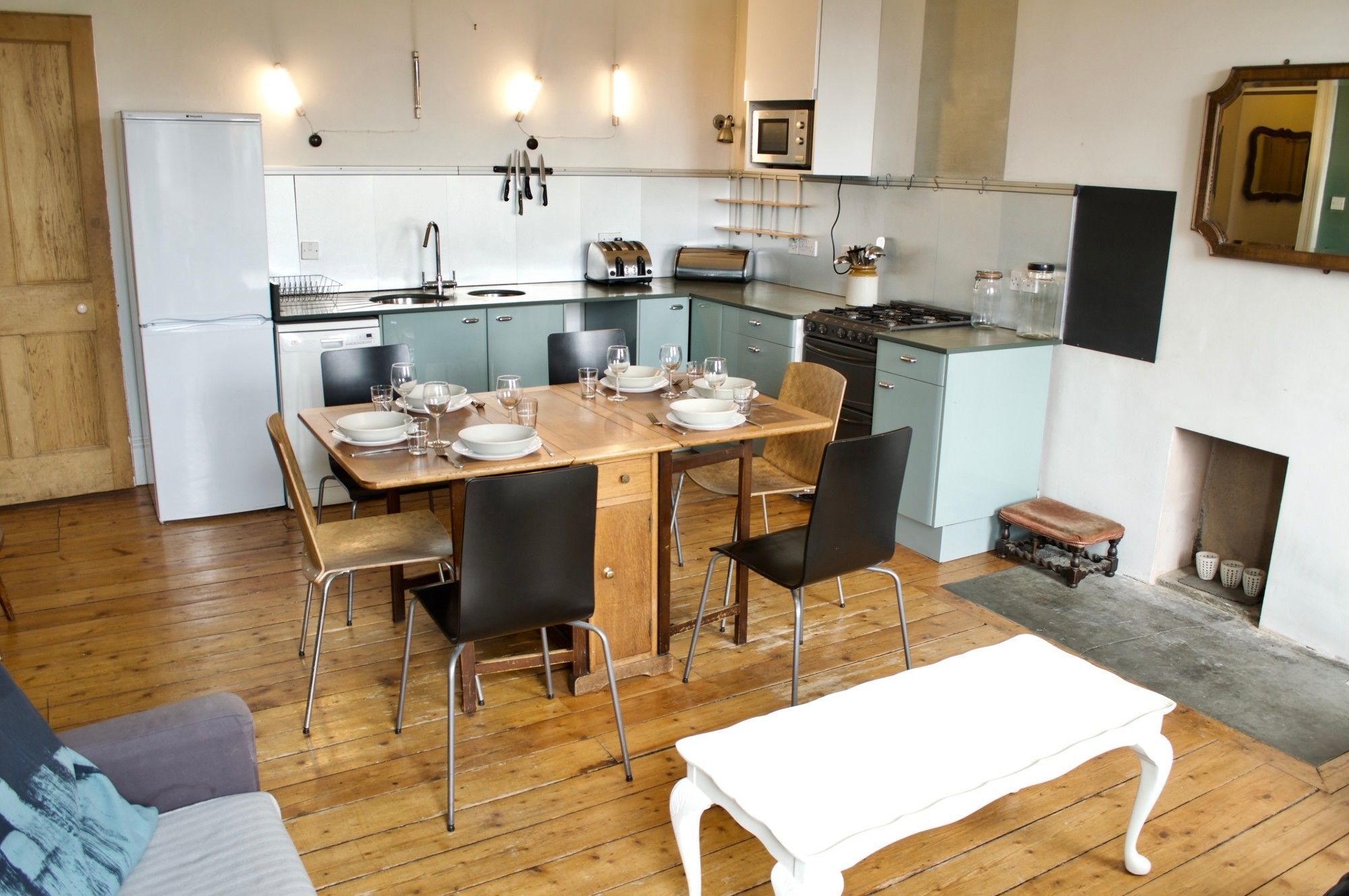 Apartment 3 Bedroom Flat EDI