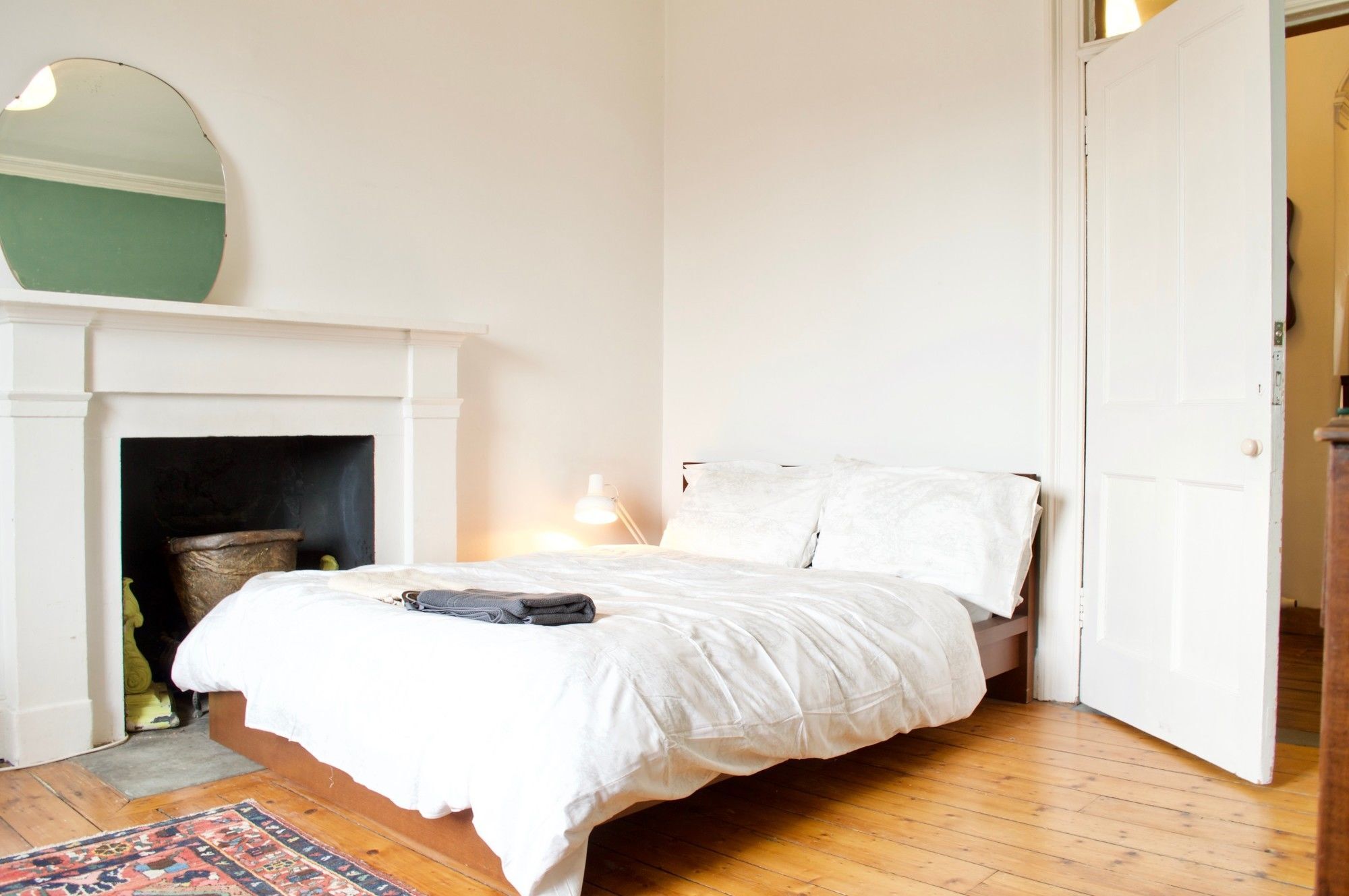 3 Bedroom Flat Apartment *